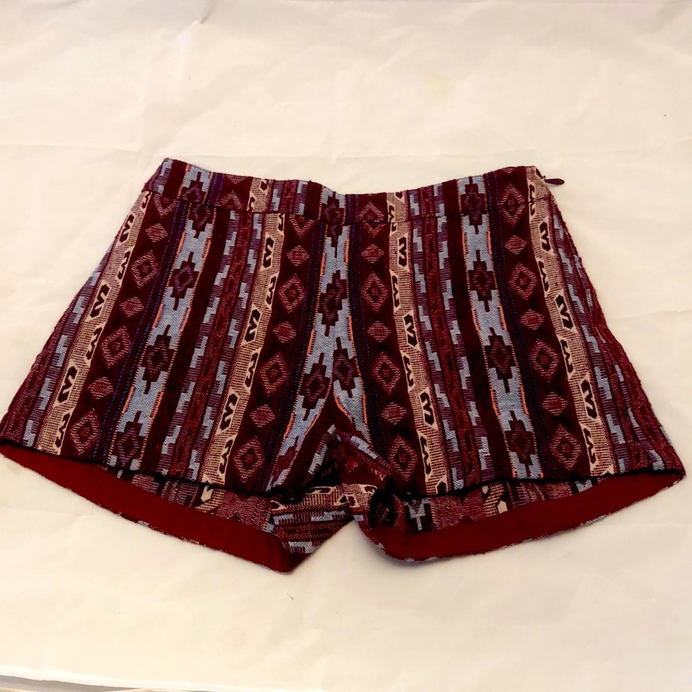 Hollister Aztec Shorts sz 3